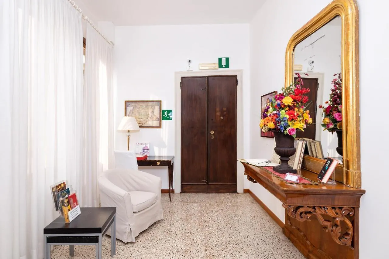 Residence Ca' Foscolo Venice Italy