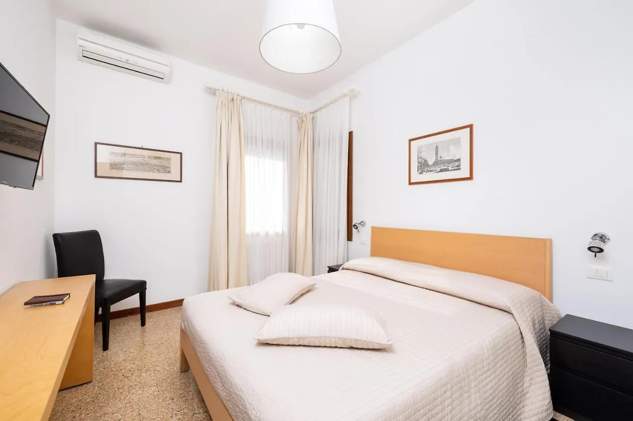 Aparthotel Residence Ca' Foscolo Venice