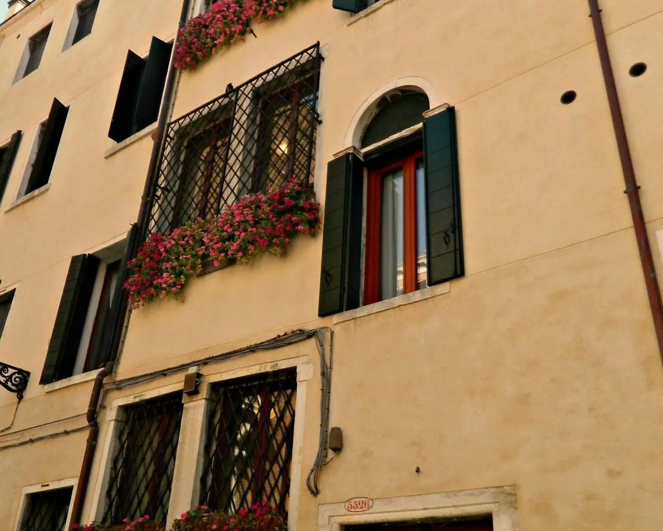 Residence Ca' Foscolo Venice Aparthotel