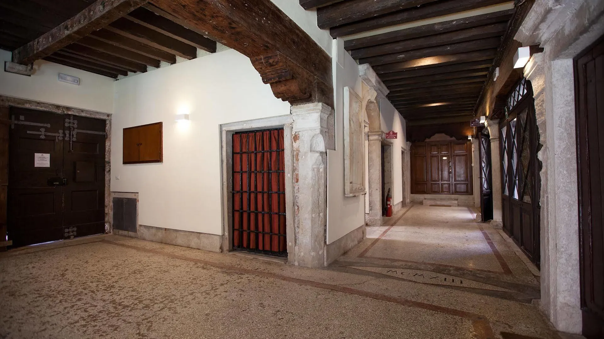 Residence Ca' Foscolo Venice Aparthotel
